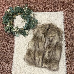 Chic Faux Fur Vest in Brown and Gray